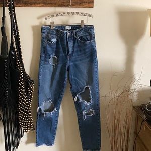 ripped boyfriend jeans